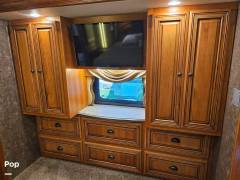 2015 Newmar Dutch Star 4018, $ 185,000