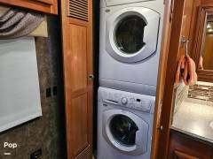 2015 Newmar Dutch Star 4018, $ 185,000