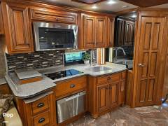 2015 Newmar Dutch Star 4018, $ 185,000