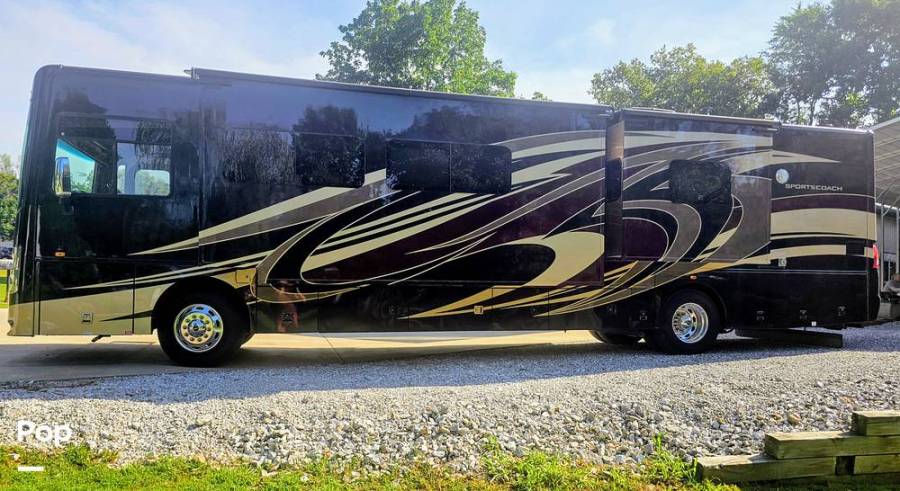 2018 Coachmen Sportscoach 404RB, $ 137,000