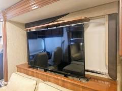 2018 Coachmen Sportscoach 404RB, $ 137,000