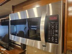 2018 Coachmen Sportscoach 404RB, $ 137,000