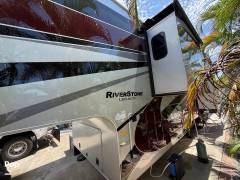 2024 Forest River Riverstone Legacy 39RKFB, $ 115,000