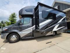 2022 Thor Motor Coach Tiburon 24FB, $ 120,000