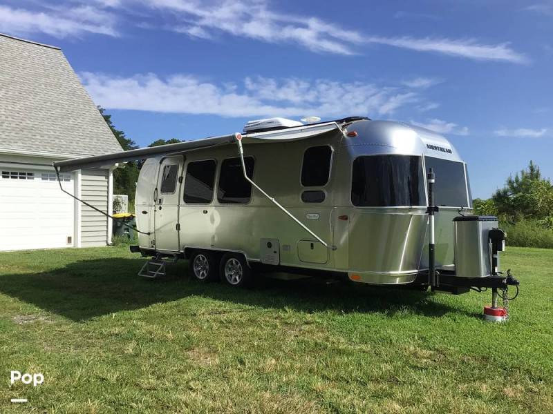 2023 Airstream Flying Cloud 23FB, $ 69,995