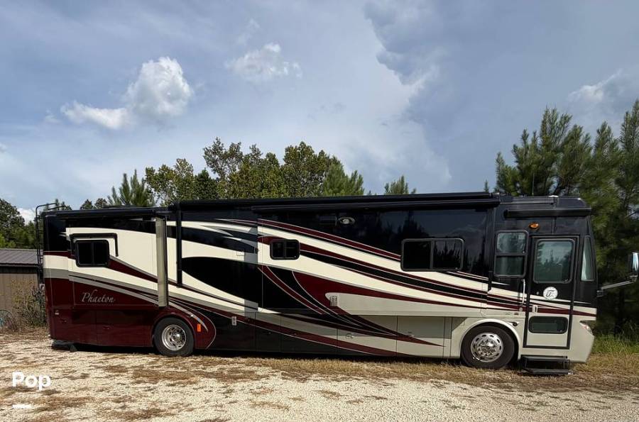 2013 Tiffin Phaeton 40QTH, $ 130,000
