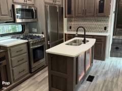 2021 Heartland Bighorn 3375SS, $ 43,000
