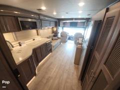 2021 Thor Motor Coach Aria 4000, $ 239,000