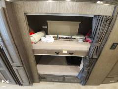2021 Thor Motor Coach Aria 4000, $ 239,000