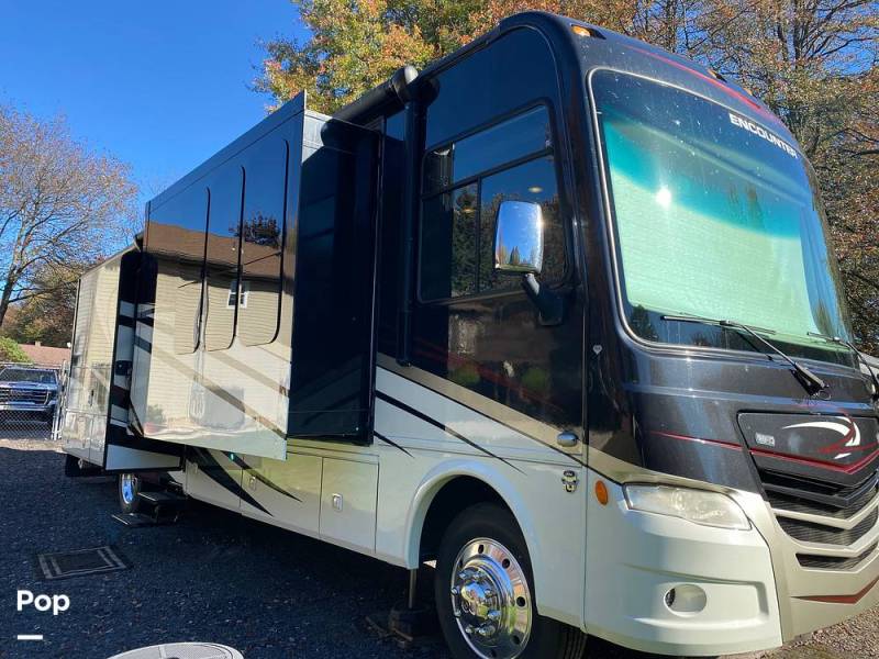 2015 Coachmen Encounter 36KS, $ 76,400