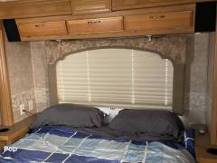 2007 Fleetwood Bounder 34H, $ 46,900
