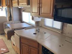 2007 Fleetwood Bounder 34H, $ 46,900