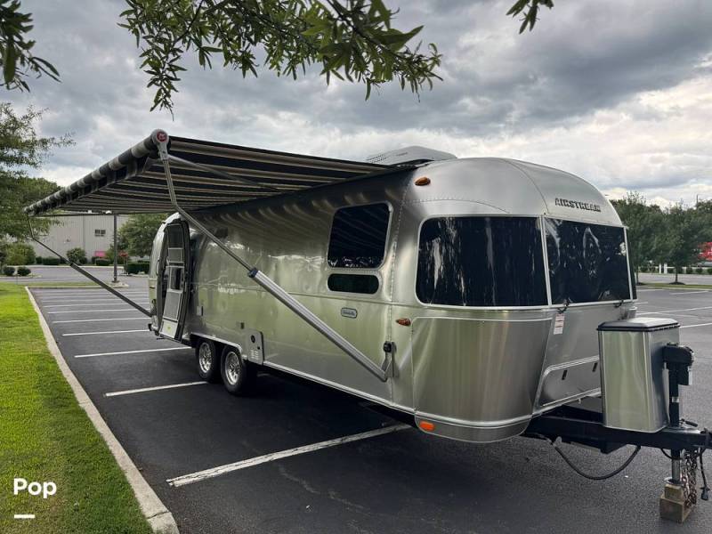 2022 Airstream Globetrotter 27FBQ, $ 89,900