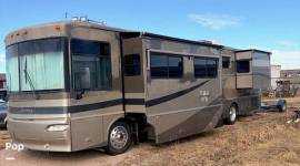 2005 Winnebago Journey 39K, $ 41,700