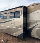 2005 Winnebago Journey 39K, $ 41,700