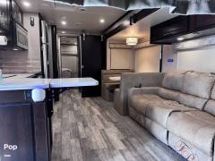 2021 Dynamax Force 34KDHD, $ 210,000