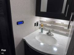 2021 Dynamax Force 34KDHD, $ 210,000