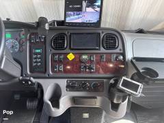 2021 Dynamax Force 34KDHD, $ 210,000
