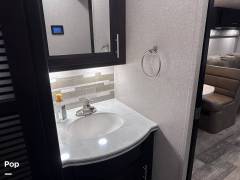 2021 Dynamax Force 34KDHD, $ 210,000