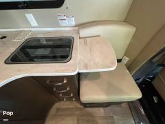 2015 Leisure Travel Unity U24TB, $ 88,500