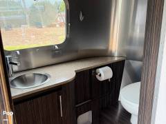 2017 Airstream International M-23 FB, $ 48,000