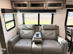 2022 Venture RV SportTrek STT302VRB, $ 32,000