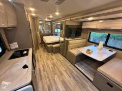 2019 Thor Motor Coach Axis 25.6, $ 69,500