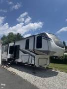 2021 Alliance RV Paradigm 372RK, $ 46,999