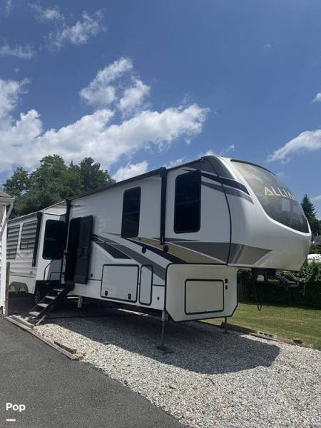2021 Alliance RV Paradigm 372RK, $ 46,999
