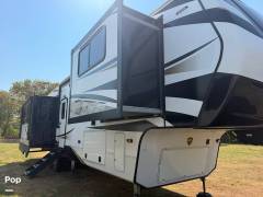 2023 CrossRoads Cameo 3701RL, $ 69,900