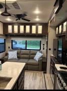 2022 Coachmen Brookstone 398MBL, $ 54,500