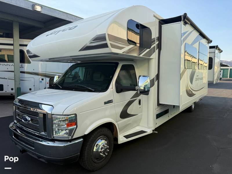 2020 Jayco Greyhawk 29MV, $ 77,000