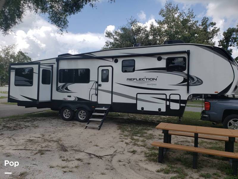 2022 Grand Design Reflection 340RDS, $ 41,600