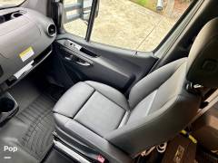 2021 Winnebago Navion 24V, $ 106,000