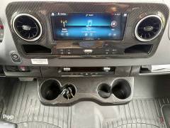 2021 Winnebago Navion 24V, $ 106,000