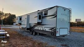 2021 Keystone Alpine 3700FL, $ 55,600