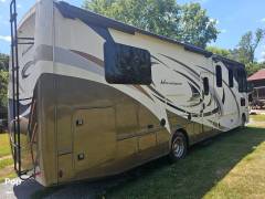 2017 Thor Motor Coach Hurricane 31Z, $ 66,600