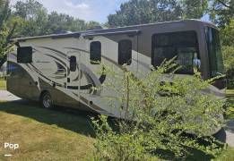 2017 Thor Motor Coach Hurricane 31Z, $ 66,600