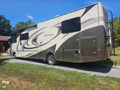 2017 Thor Motor Coach Hurricane 31Z, $ 66,600