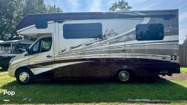 2019 Dynamax Isata 3 24FW, $ 78,900