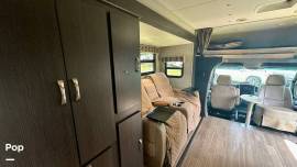 2019 Dynamax Isata 3 24FW, $ 78,900