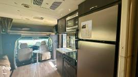 2019 Dynamax Isata 3 24FW, $ 78,900