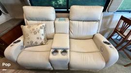2016 Fleetwood Bounder 35K, $ 65,000