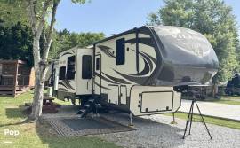 2018 Vanleigh RV Vilano 325RL, $ 32,900