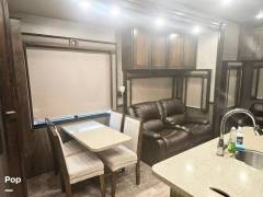 2018 Vanleigh RV Vilano 325RL, $ 32,900