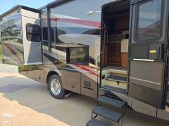 2013 Winnebago Adventurer 32H, $ 59,000