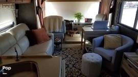 2013 Winnebago Adventurer 32H, $ 59,000