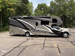 2022 Thor Motor Coach Magnitude XG32, $ 173,000