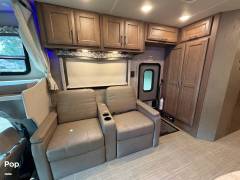 2022 Thor Motor Coach Magnitude XG32, $ 173,000