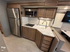 2022 Thor Motor Coach Magnitude XG32, $ 173,000